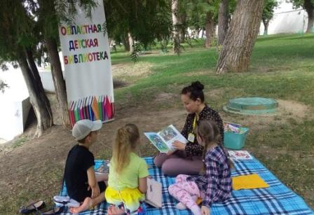 «Книжный пикник» в центре города