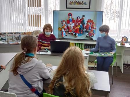 Путешествуем по России вместе с детской библиотекой