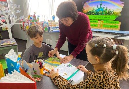 Первоклассные каникулы в детской библиотеке!