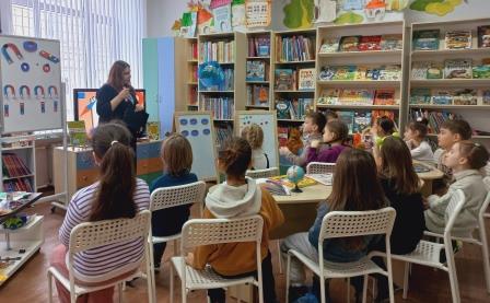 Воскресные встречи продолжают открывать юным читателям мир новых знаний и увлекательных открытий