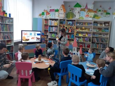 Воскресенье вместе с библиотекой: путешествие в мир знаний и творчества