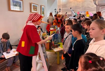 В Астрахани стартовала Всероссийская неделя детской книги