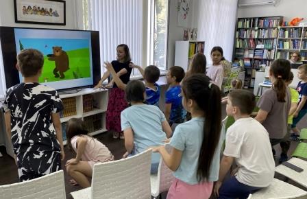 «Если хочешь быть здоров»: познавательная игра в библиотеке