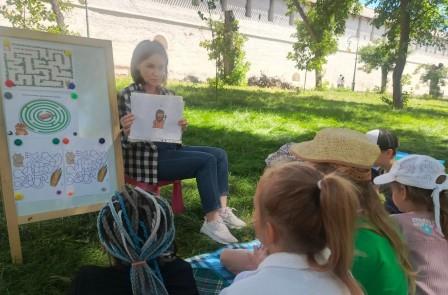 «Книжный пикник»