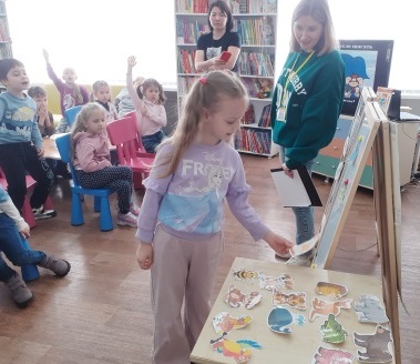 Истории с колючками и без