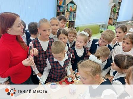 Вдохновение и любовь к родному краю: в Областной детской библиотеке прошла встреча с Ольгой Смирновой