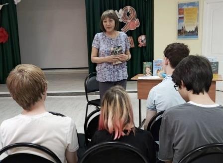 «Мне легко с тобой» литературный час
