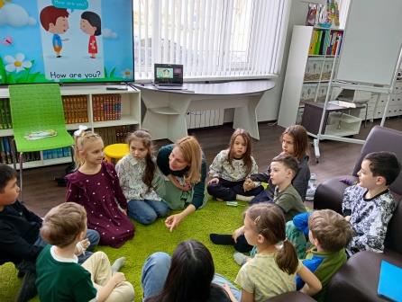 Увлекательные встречи в детской библиотеке