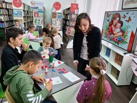 День матери в областной детской библиотеке