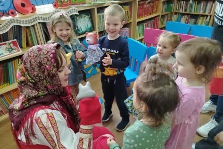 «Книжный паровозик» вновь отправился в путь!