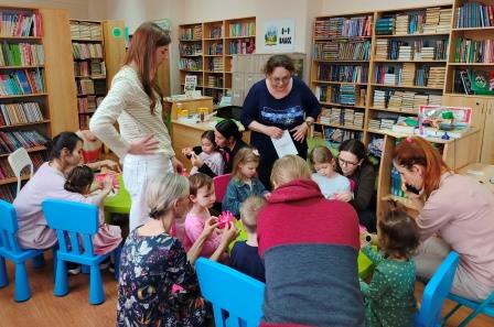 «Книжный паровозик» вновь отправился в путь!