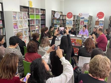 В Областной детской библиотеке состоялась дискуссионная площадка