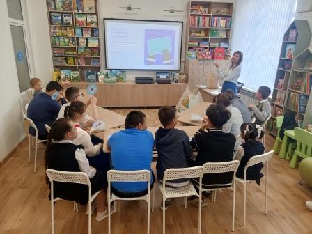 В Детском культурно‑просветительском центре состоялось мероприятие ко Дню Интернета в России.