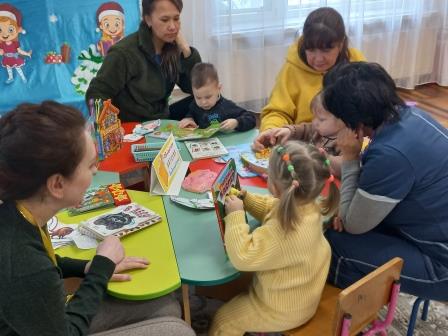 Специалисты библиотеки побывали в гостях у Дома ребенка
