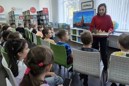 Познавательный час «Путешествие по странам и континентам»