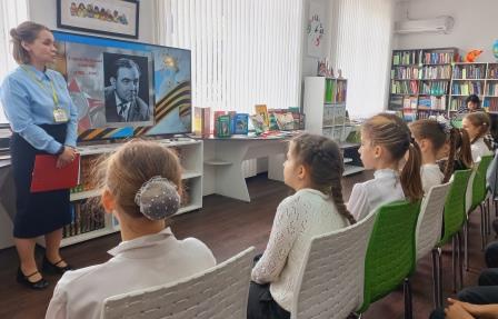 В детской библиотеке продолжаются мероприятия, посвященные Дню Победы