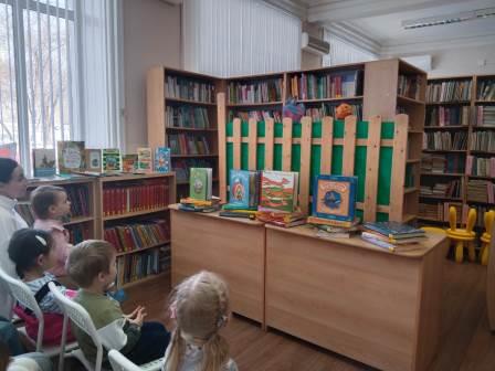Новая встреча в детско-родительском клубе