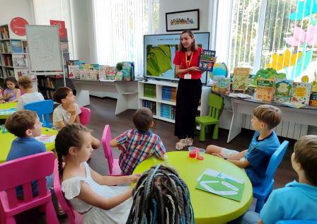 Познавательная беседа «Как растения пьют воду?»