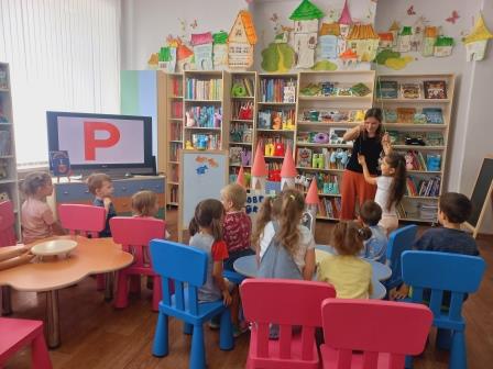 Семейные клубы: яркие встречи и новые знания
