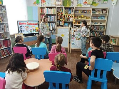 Истории с колючками и без