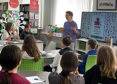 «Создаём историю вместе»: творческая мастерская с Мариной Паренской