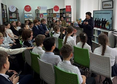 Патриотическая встреча «На страже мира и безопасности»