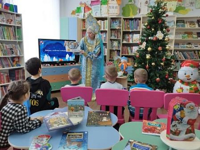 «Добрые снежные истории» в детской библиотеке