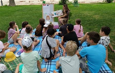 Книжный пикник в компании Шмяка!